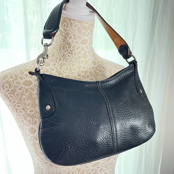 Authentic COACH Black Leather Shoulder Bag - Picture 1 of 6